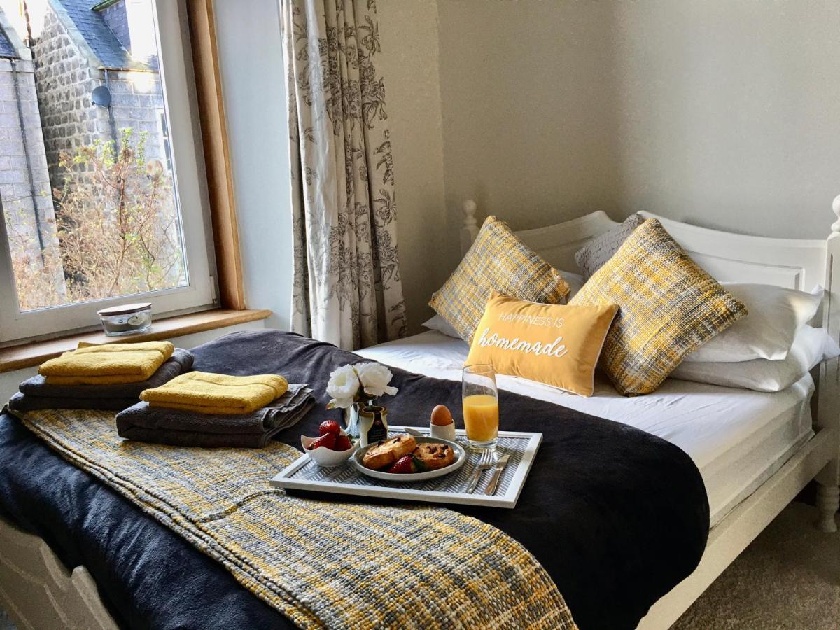 Cosy 2 Bedroom Central Apartment - Free Parking, Free Wifi أبردين المظهر الخارجي الصورة