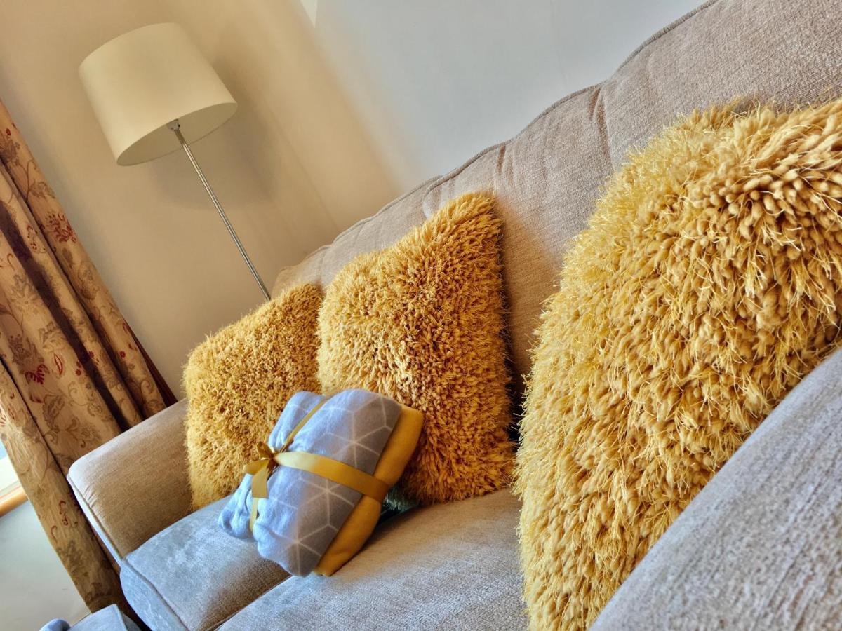 Cosy 2 Bedroom Central Apartment - Free Parking, Free Wifi أبردين المظهر الخارجي الصورة