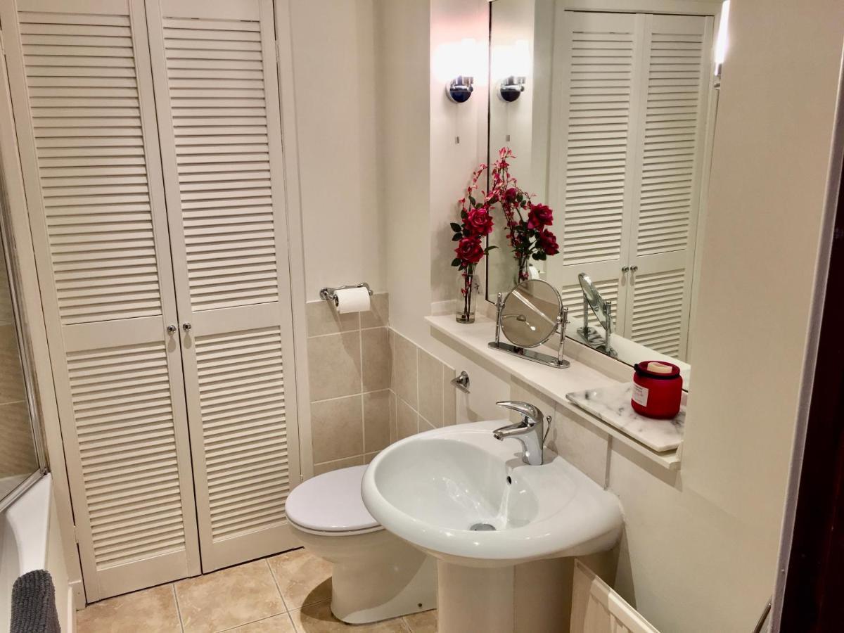 Cosy 2 Bedroom Central Apartment - Free Parking, Free Wifi أبردين المظهر الخارجي الصورة